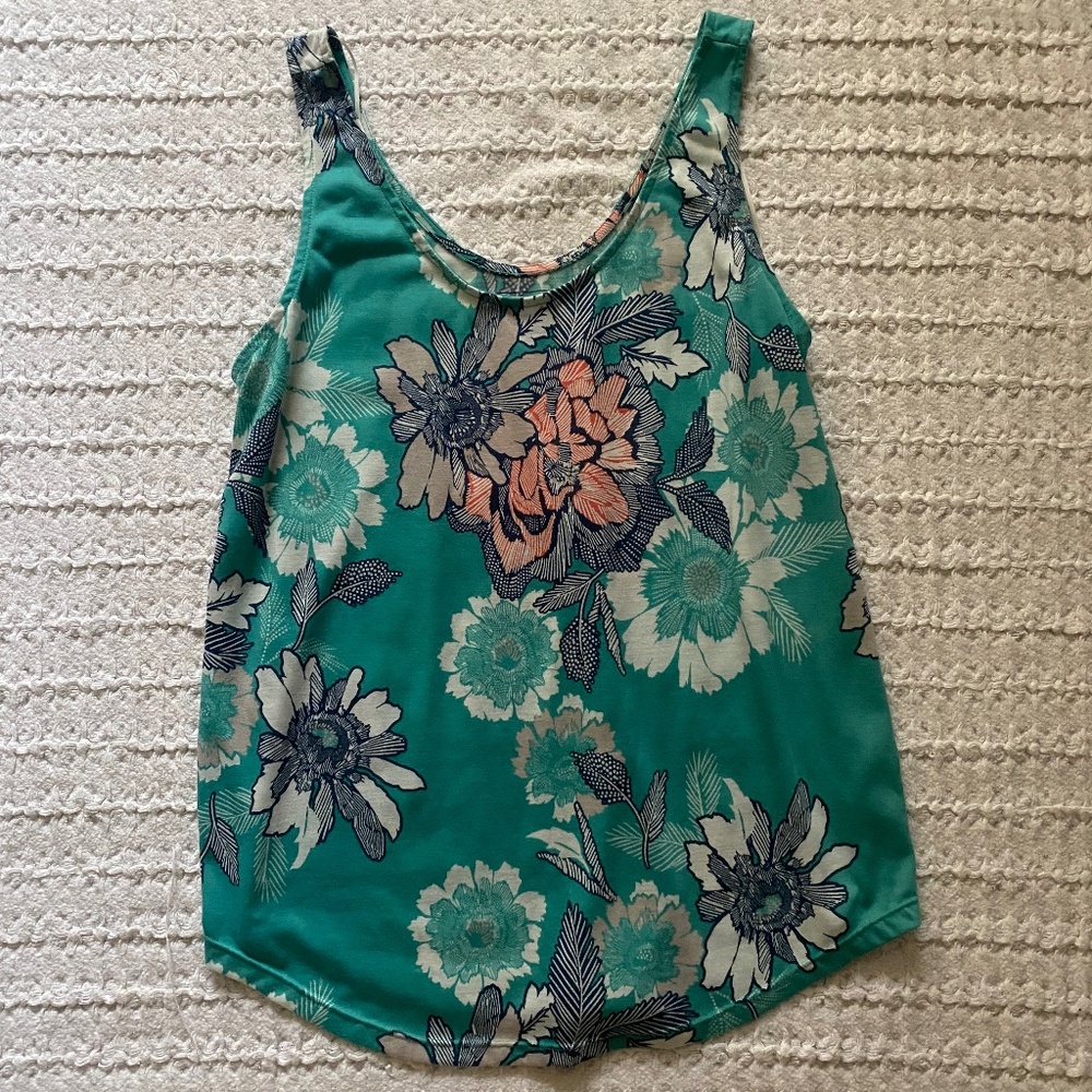 Green Flowered Tank Top Size Large